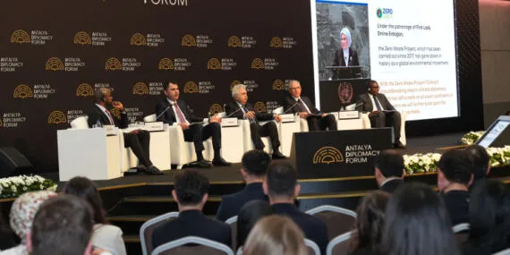 Bakan Kurum: 'Paris' Türkiye'nin ilerlemesini destekleyecek haberi