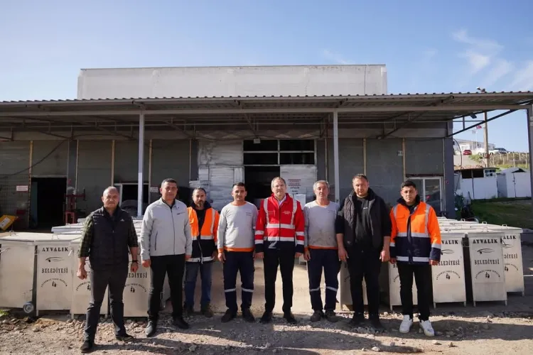 Balıkesir Ayvalık'ta çöp konteynerleri uygun maliyetle üretiliyor haberi
