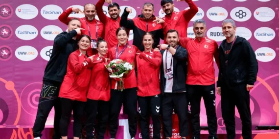 Balıkesir’in gururu Yasemin Adar Yiğit Avrupa 2’ncisi haberi