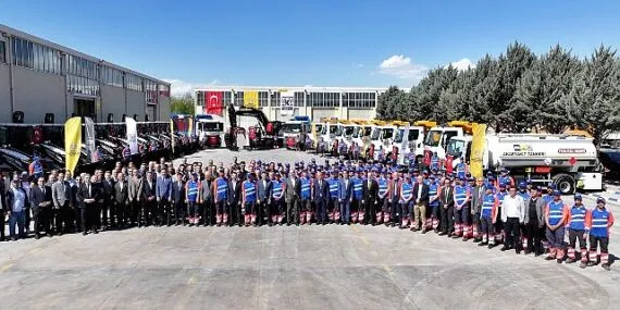 Başkan Altay: “100 Milyon Lira Bedelle KOSKİ’ye 24 Yeni İş Makinesi Daha Kazandırdık” haberi