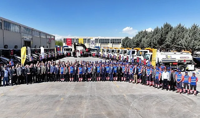 Başkan Altay: “100 Milyon Lira Bedelle KOSKİ’ye 24 Yeni İş Makinesi Daha Kazandırdık” haberi