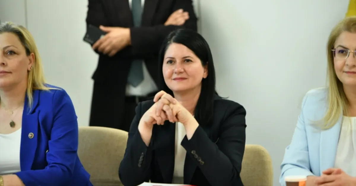Başkan Gencan Akın, 'Güçlü kentler için kadınlar' panelinde haberi
