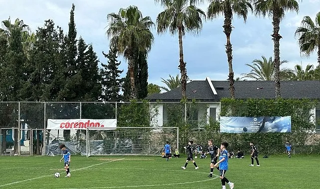 Başkan Topaloğlu’ndan geleceğin futbolcularına ziyaret haberi