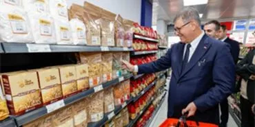 Başkan Tugay’ın güvenilir ve uygun fiyatlı market sözü gerçek oldu Tanzim satış ruhu İZMAR ile küllerinden doğdu haberi