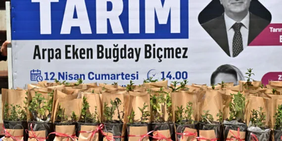 Başkan Uysal, “Türkiye tarımı yeniden inşa etmeli” haberi