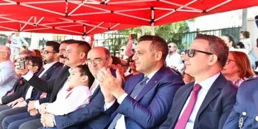 Başkan Yıldız, 23 Nisan Coşkusunu Miniklerle Paylaştı haberi