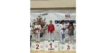 Bayraklılı sporcular 14 madalya ile şampiyonanın yıldızı oldu haberi