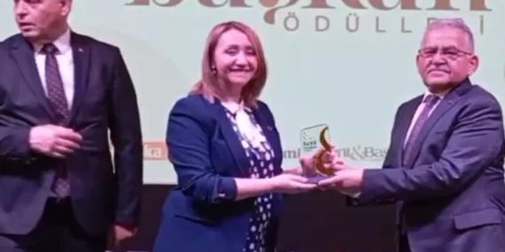 Bilecik Pazaryeri Belediyesi’nin başarısı ulusal ölçekte taçlandırıldı! haberi