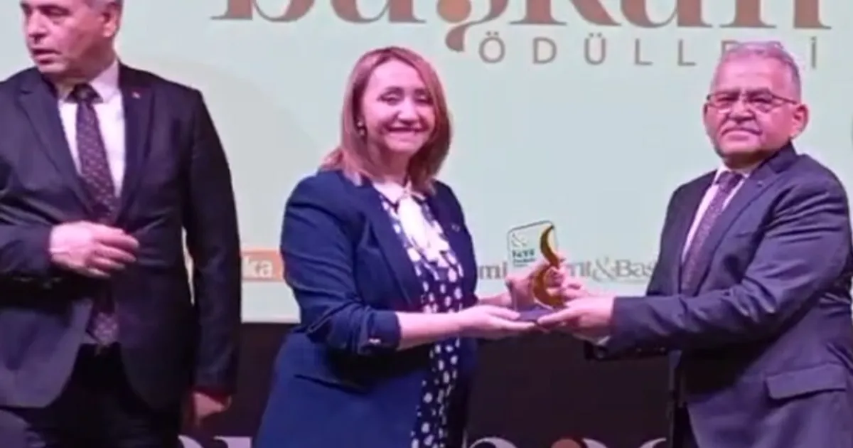 Bilecik Pazaryeri Belediyesi’nin başarısı ulusal ölçekte taçlandırıldı! haberi