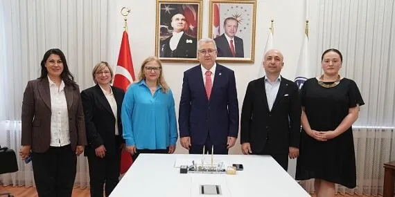 Bu proje ile yaşlılar için yapay zeka destekli iletişim ve bilişsel fonksiyon izleme sistemi geliştirilecek haberi