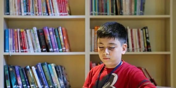 Buca Belediyesi Cumhuriyet Kütüphanesi’nin minik bağışçısı haberi