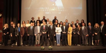 Bursa Kanserle Savaş Derneği'nden anlamlı ödül gecesi haberi