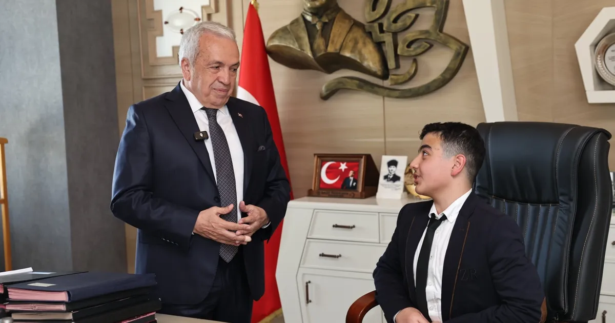 Bursa Nilüfer'de Başkan Özdemir makamını çocuklara devretti haberi
