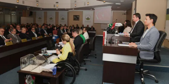 Bursa Osmangazi'den rekor tasarruf! Göreve geldikten sonra yüzde 61 tasarruf sağlandı haberi