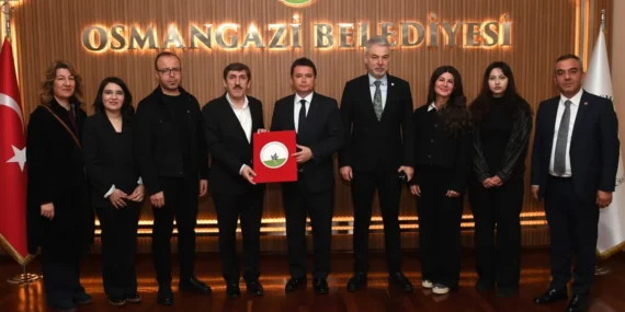 Bursa'da liseliler Osmangazi’deki basket sahalarını güzelleştirecek haberi