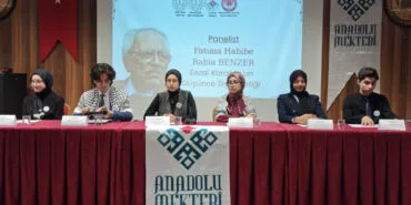 Bursa’da “Anadolu Mektebi öğrencilerinin dilinden Sezai Karakoç” paneli düzenlendi haberi