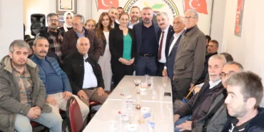 Bursalı Gümüşhaneliler bayramlaştı haberi