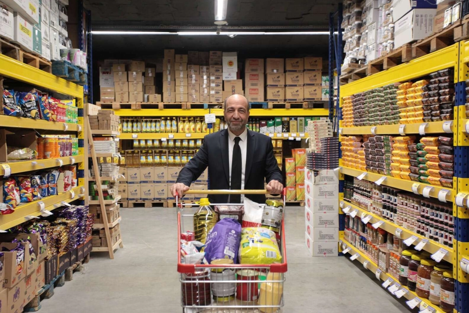 Bursalı marketçilerde hedef nitelikli eleman haberi