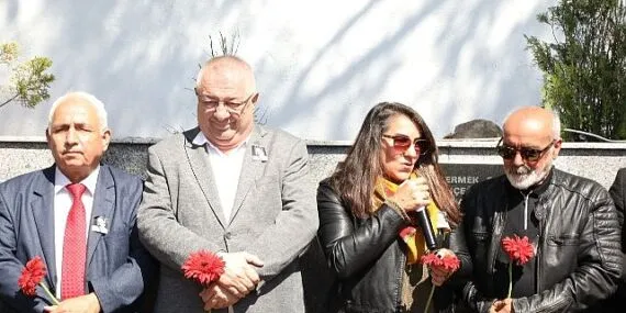 Büyük ozan Ali Ekber Çiçek vefatının 19. yılında Edremit'te anıldı haberi