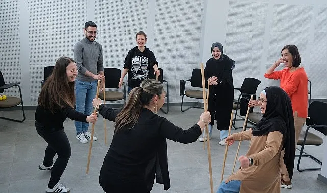 Büyükşehir’den sanat ve hayatı buluşturan atölye haberi
