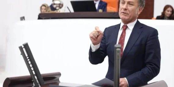 CHP'li Sarıbal: Görme ve işitme engelliler teknolojiye bastonla mı erişecek? haberi