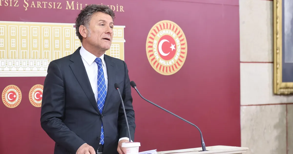CHP'li Sarıbal: Tütün üreticileri şirketlerin insafına bırakıldı haberi