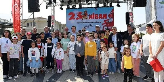 Çocuklar 23 Nisan coşkusunu Osmangazi’de yaşıyor haberi
