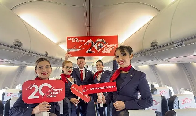 Corendon Airlines 20. yaşını yolcularıyla gökyüzünde kutluyor haberi