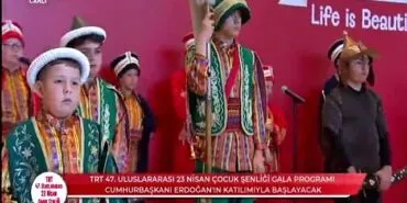 Cumhurbaşkanı Erdoğan Kartepe Belediyesi Çocuk Mehter Takımı’nı İlgiyle İzledi haberi
