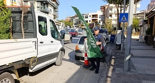 Denizli zabıtası kaldırım işgaline geçit vermiyor haberi