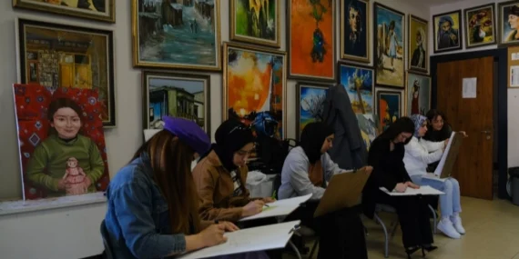 Diyarbakır'da ücretsiz kültür kursları sürüyor haberi