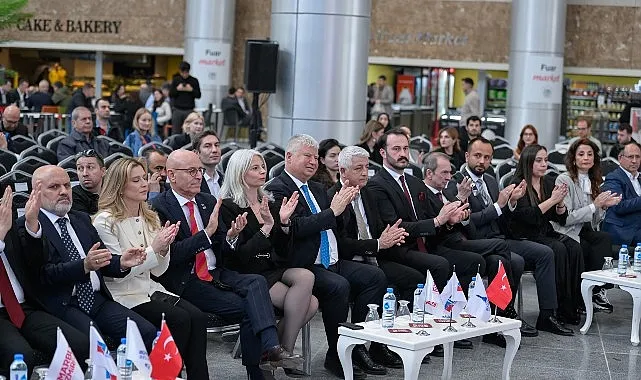 Doğal taşa hayat veren genç tasarımcılar ödüllerini aldı haberi