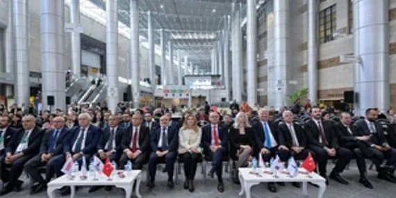 Doğaltaşa hayat veren genç tasarımcılar ödüllerini aldı haberi