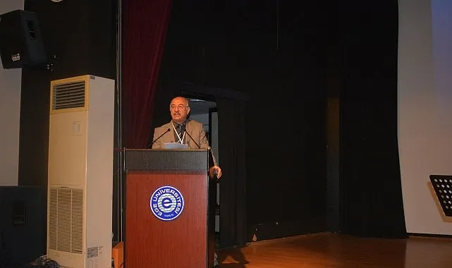 EÜ’de “İzmir’de İlmî ve Kültürel Hayat” sempozyumu başladı haberi