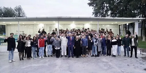 Egeli gençlerin özgün ve yenilikçi projeleri TÜBİTAK’tan destek almaya devam ediyor haberi