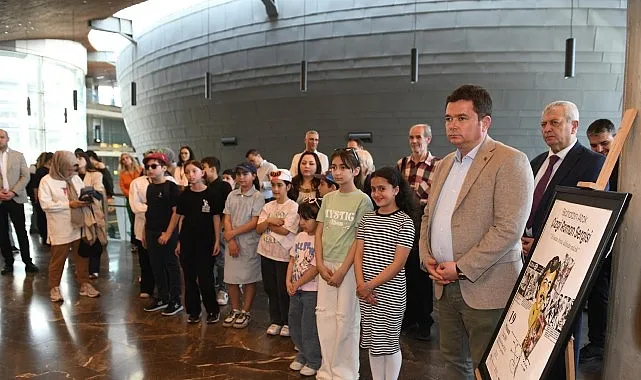 Elinde Fırça, Dilinde Müzik çizgi roman sergisi açıldı haberi