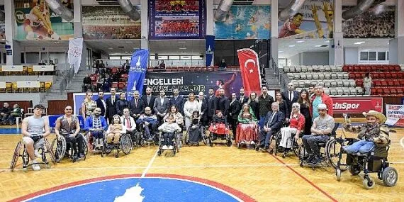 Engelleri dansla kaldırdılar haberi