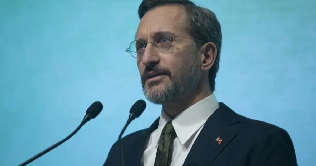 Fahrettin Altun: Siyasi rekabet ilke ve vizyonla yapılır haberi
