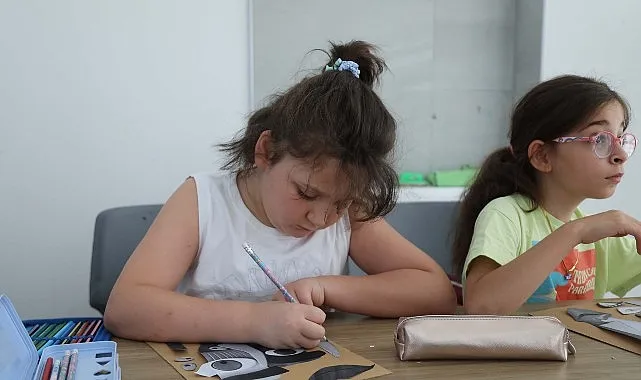 Felsefeden Mutfak İşlerine 23 Nisan Çocuk Evi'nde Yeni Dönem Başlıyor haberi