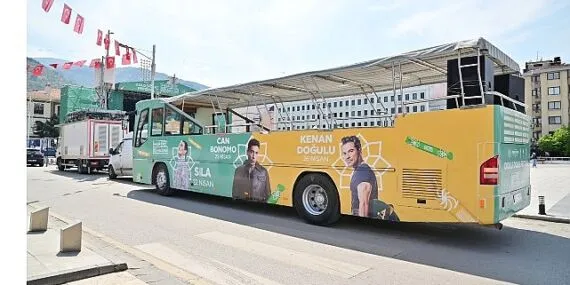 Festival Coşkusu Sokaklara Taştı haberi