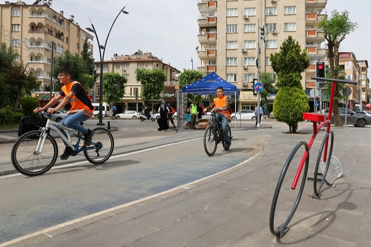 Gaziantep Büyükşehir'de sürdürülebilir ulaşıma pedallı destek haberi