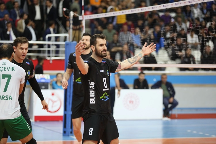 Gökhan Gökgöz yeniden Bursa Büyükşehir Belediyespor’da haberi