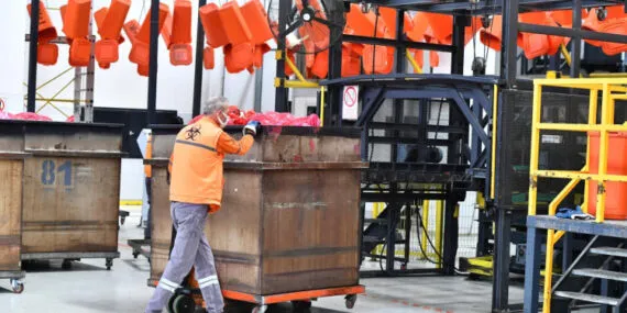 Günde 30 ton tıbbi atık dönüştürülüyor haberi