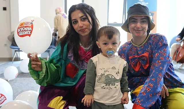 Hastanedeki çocuklara 23 Nisan sürprizi haberi