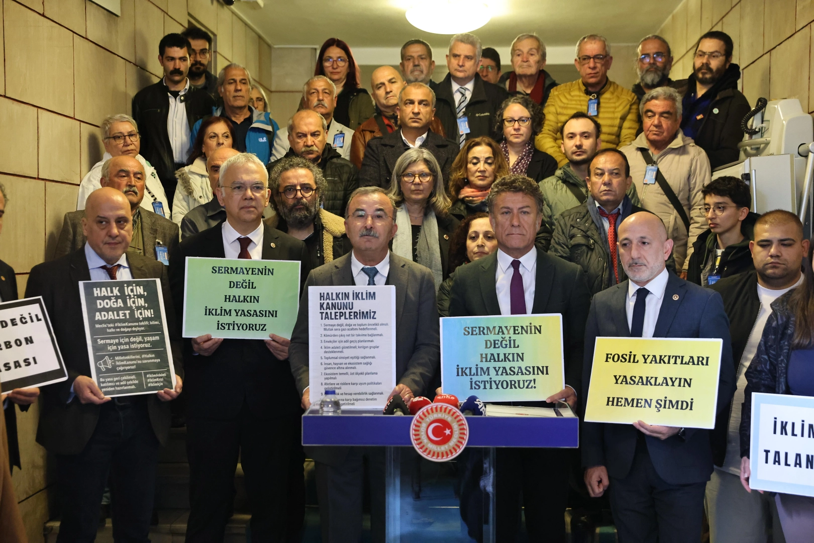İklim Kanunu teklifine vekillerden eleştiri! haberi