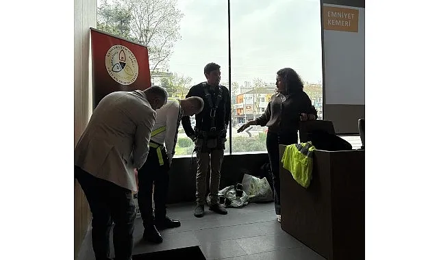 İnegöl Belediyesi personeline yüksekte çalışma eğitimi verildi haberi
