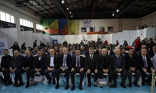 İnegöl’de 7. Üniversite ve Meslek Tanıtım Günleri Başladı haberi