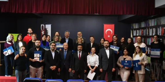 İstanbul Beylikdüzü'nde 'uygulamalı muhasebe' ilk mezunlarını verdi haberi