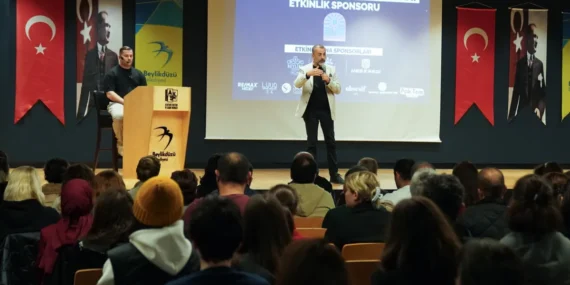 İstanbul Beylikdüzü’nde ücretsiz dijital pazarlama eğitimi haberi