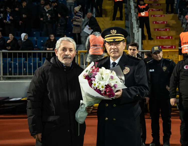 İstanbul Emniyet Müdürü Yıldız'dan maç öncesi denetim haberi